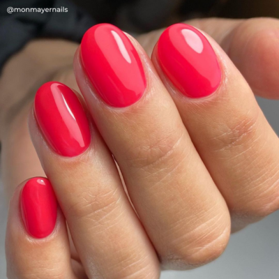 Alternative view of CND Shellac Lobster Roll